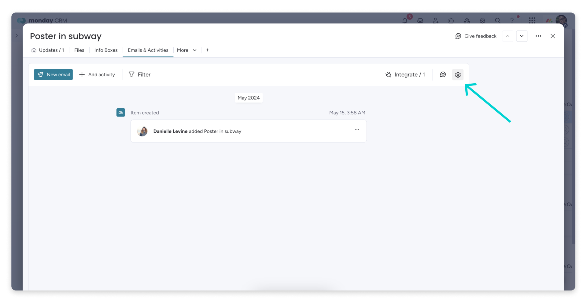 monday CRM: Zahnrad-Symbol oben rechts in der Emails-und-Activities-App